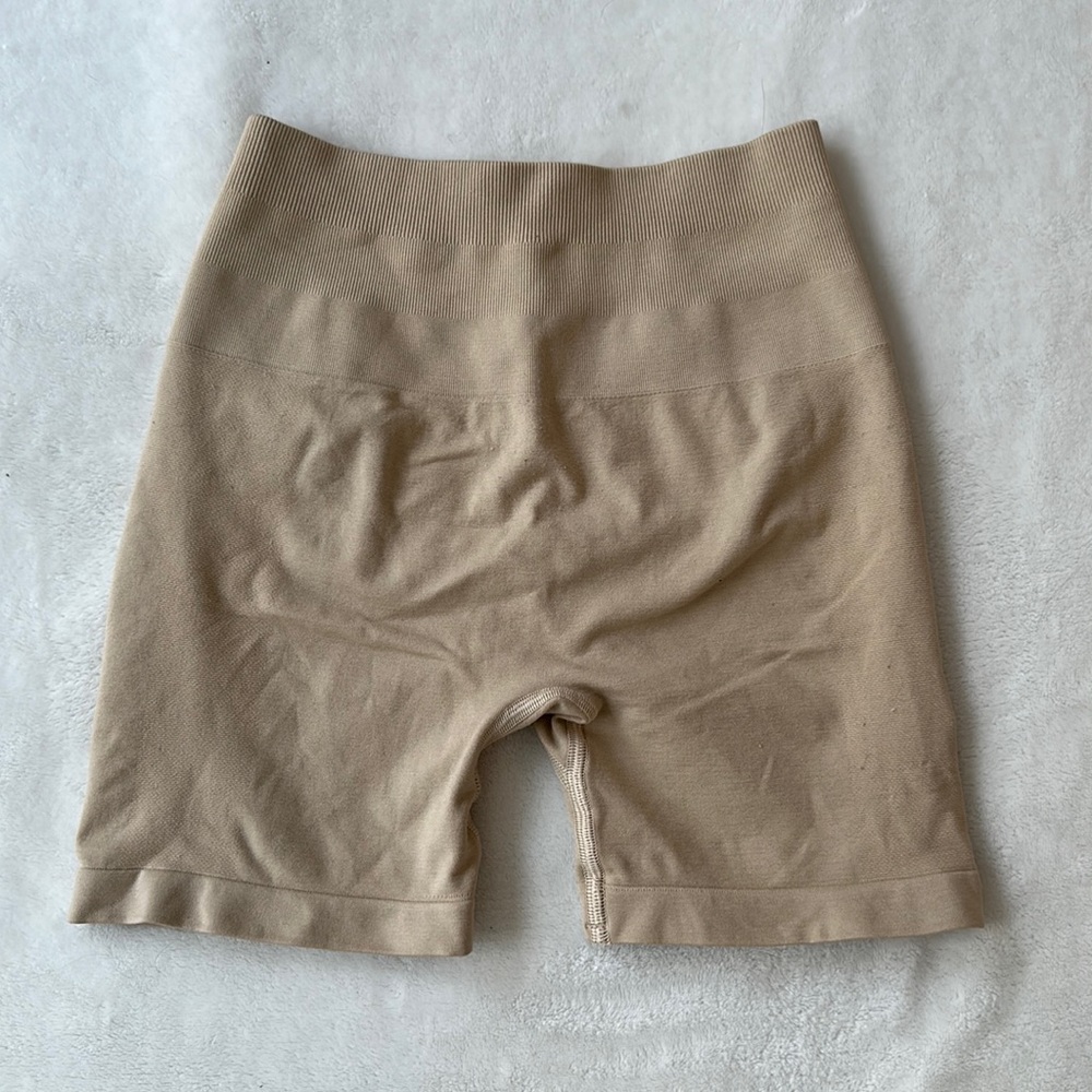 Alphabets Amplify Taupe XS
